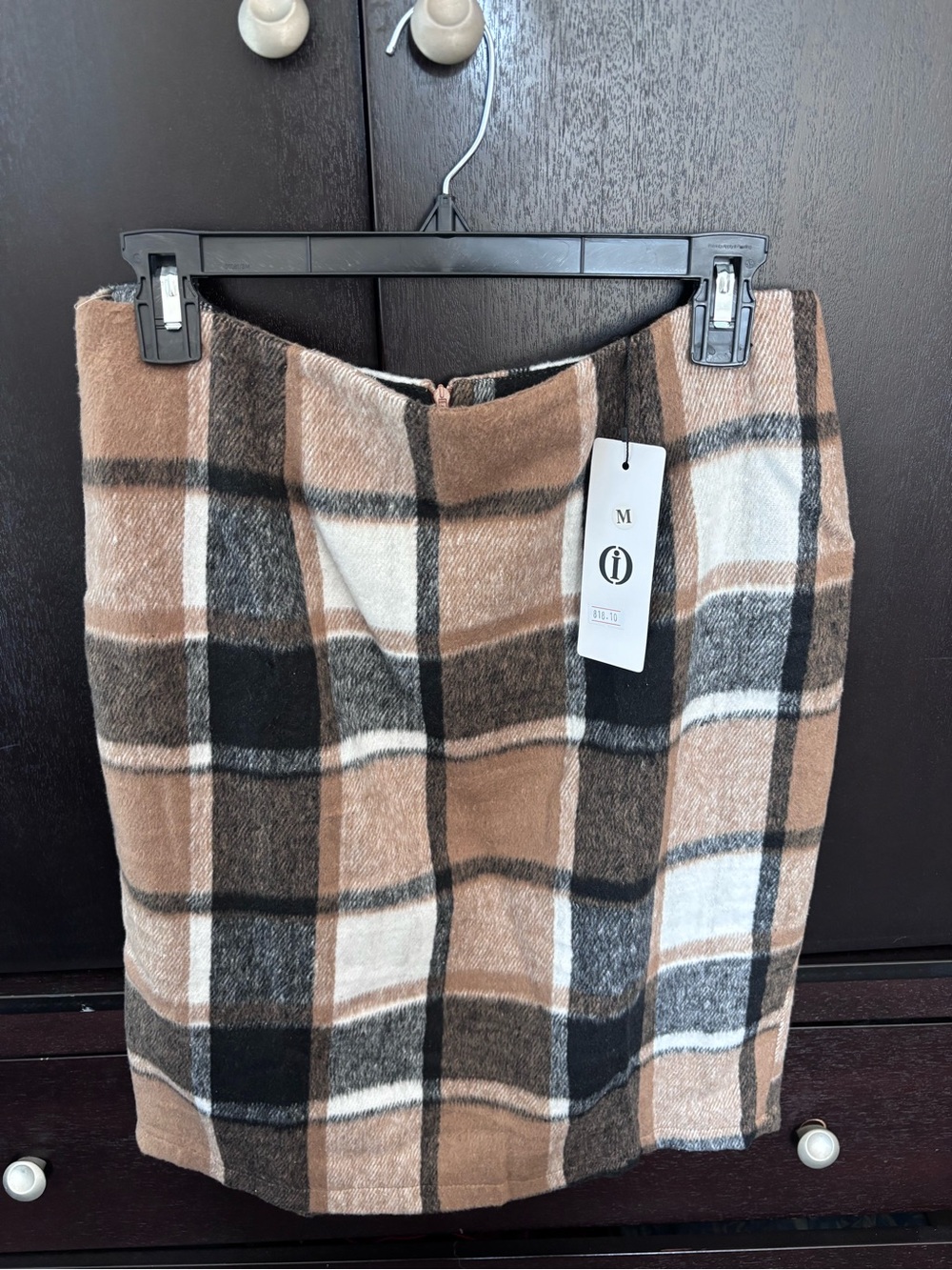 Classic Plaid Pencil Skirt in Beige & Black - Brand: